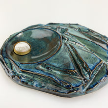 Load image into Gallery viewer, Dome brooch wall piece