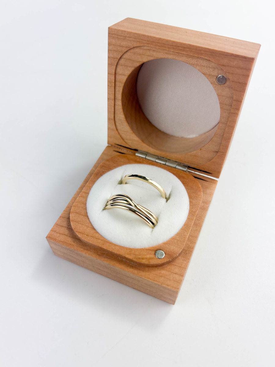 Wedding rings – Amy Stringer