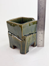 Load image into Gallery viewer, Small Planters
