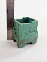 Load image into Gallery viewer, Small Planters
