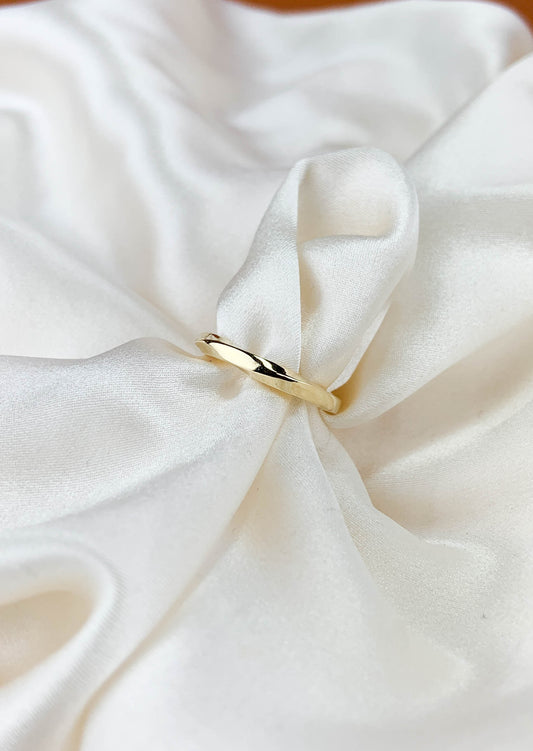 2mm Square Twist Ring – Handmade in Yellow, White or Rose Gold | 9ct or 18ct