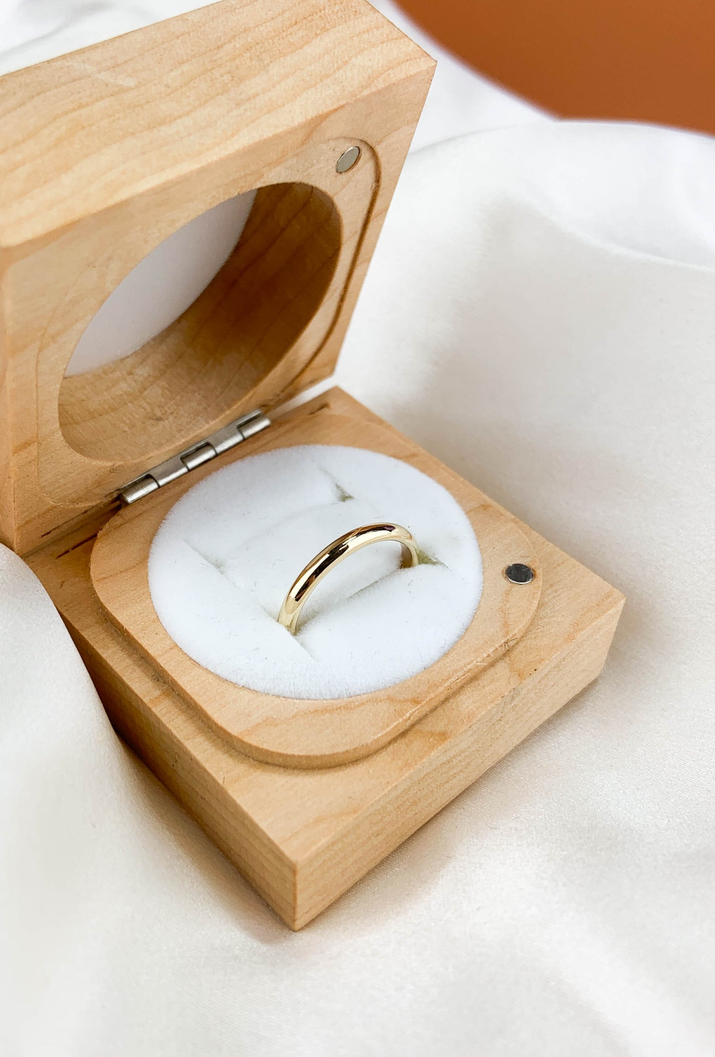 Handmade 2mm D-Shaped Wedding Band – Recycled Gold in Yellow, White or Rose | 9ct or 18ct