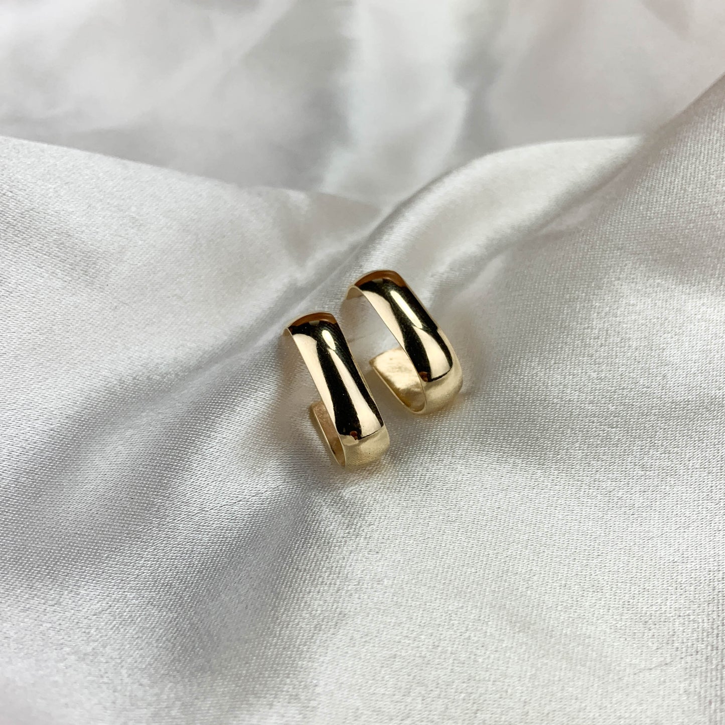 9ct Gold cuff earrings