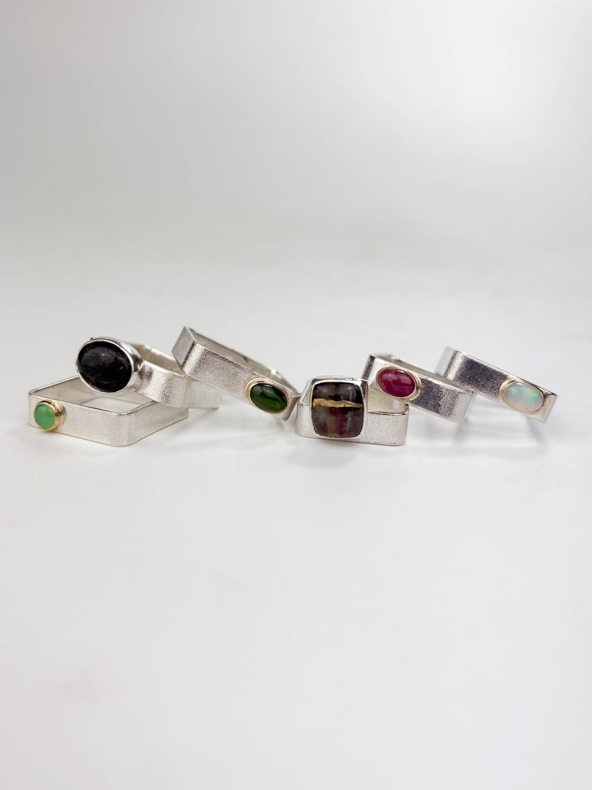 Habitat rings with Gemstones
