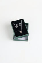 Load image into Gallery viewer, Link studs and pendant gift set
