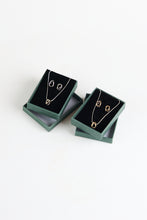 Load image into Gallery viewer, Link studs and pendant gift set

